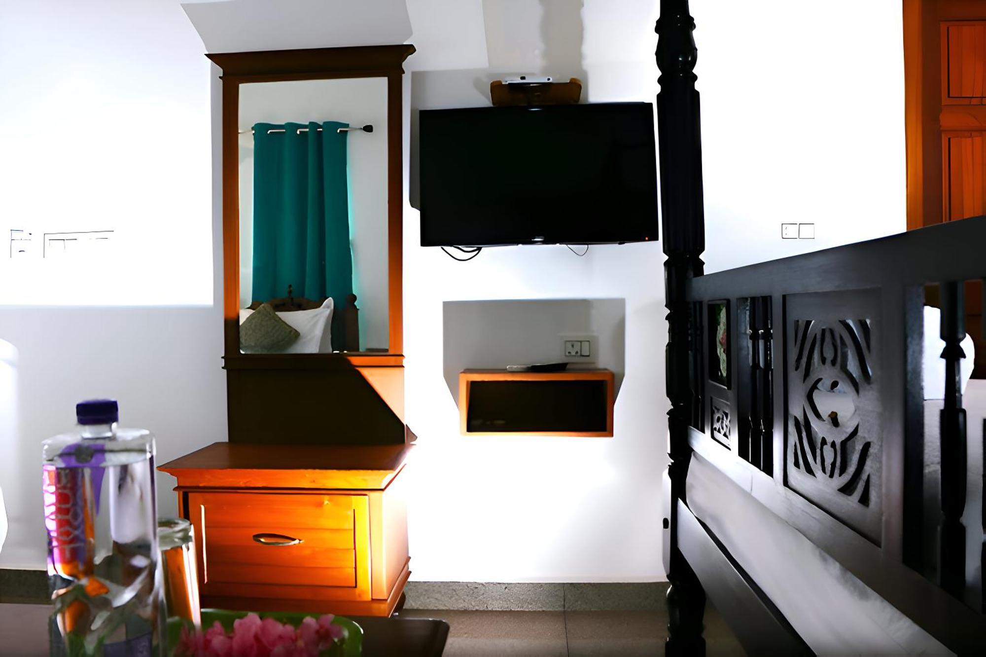 Le Holiday Inn Pondicherry Exterior foto