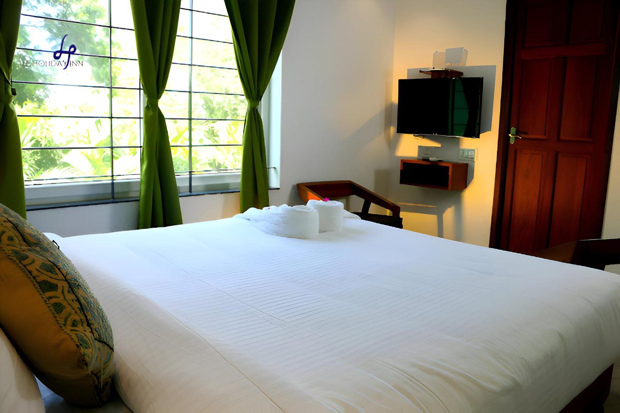 Le Holiday Inn Pondicherry Exterior foto